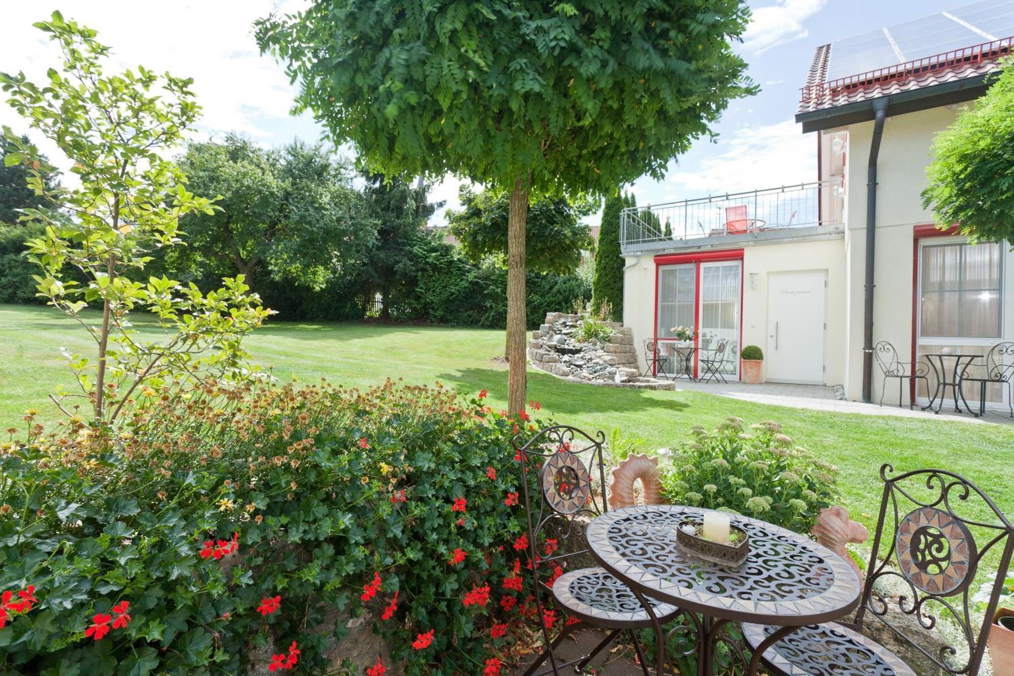 Engelhard Das Landhotel Garni Kirchheim am Ries Kültér fotó