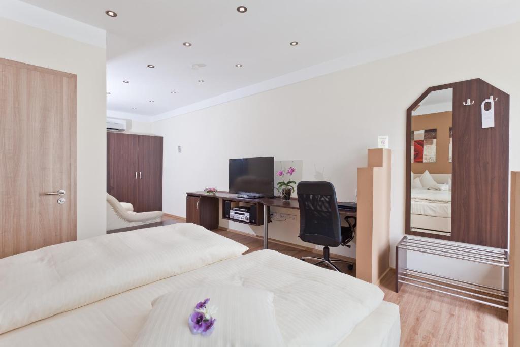 Engelhard Das Landhotel Garni Kirchheim am Ries Kültér fotó